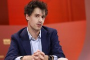 在线排盘人工智能实验室Mistral将推出其首款推理模型，挑战 OpenAI